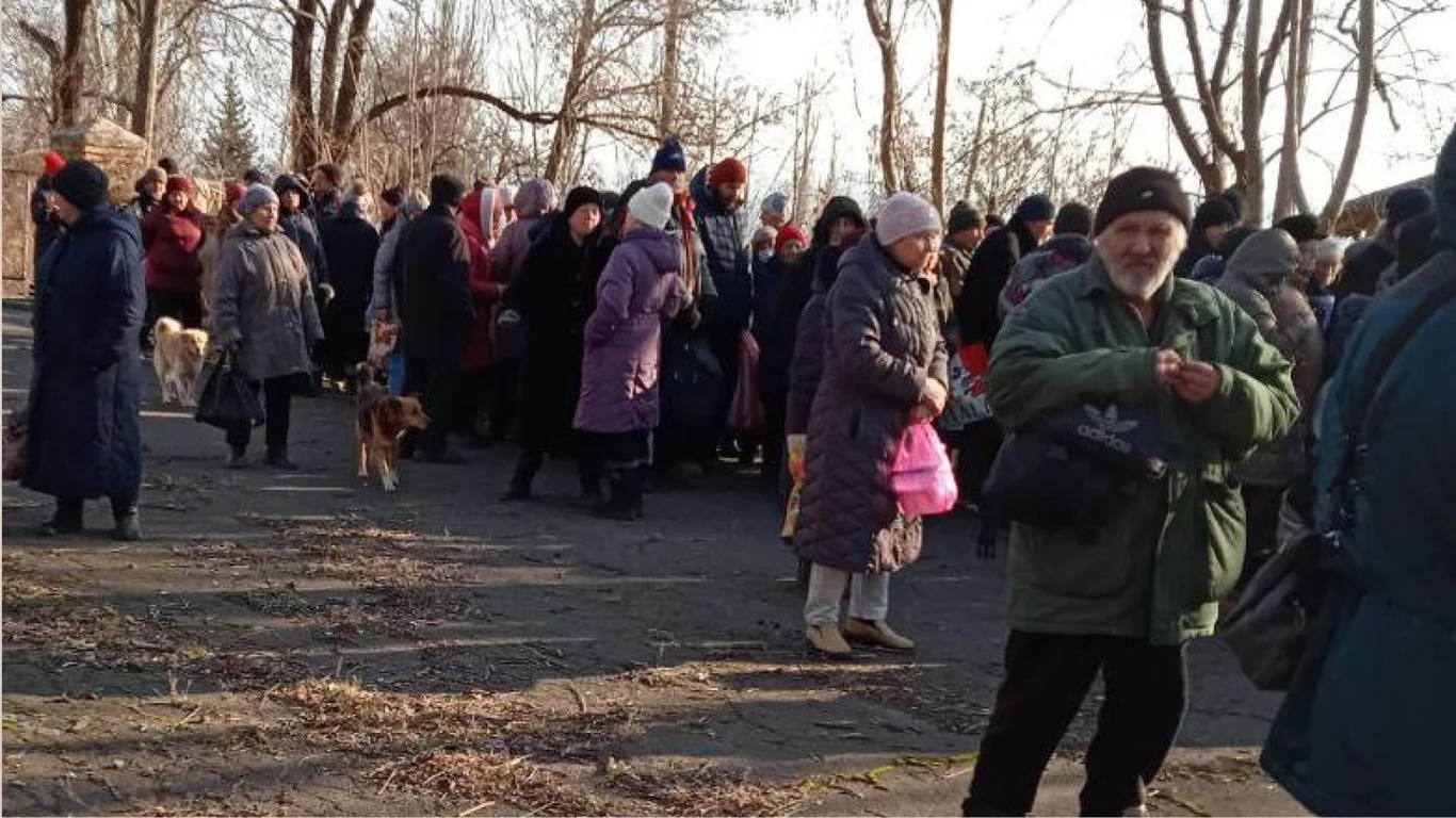 У Маріуполі перестали платити пенсії і соцвиплати тим, хто не отримав російський паспорт